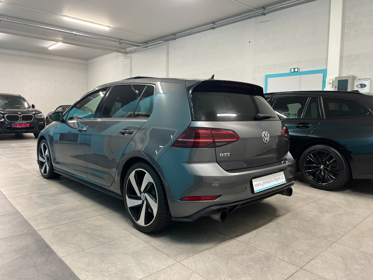 Volkswagen Golf GTI VII