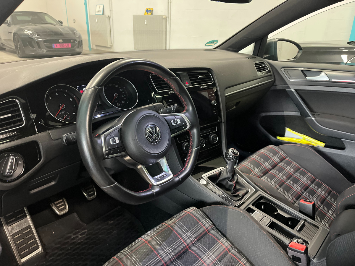 Volkswagen Golf GTI VII
